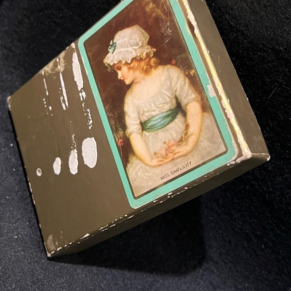 Vintage USA Gainsborough PLAYING CARDS Golden 2 DECKS Set - Picture 7 of 11